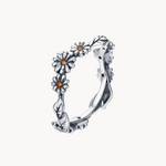Load image into Gallery viewer, Daisy Flowers Silver Ring